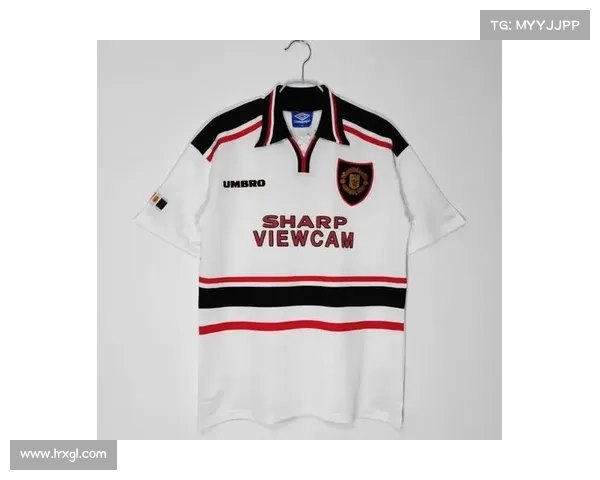 河床发布新赛季复古条纹球衣设计 引发球迷抢购狂潮 河床发布新赛季复古条纹球衣设计 引发球迷抢购狂潮