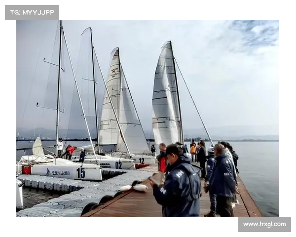 云南抚仙湖高原帆船赛创下历史新纪录 参赛船只数量创新高 云南抚仙湖高原帆船赛创下历史新纪录 参赛船只数量创新高