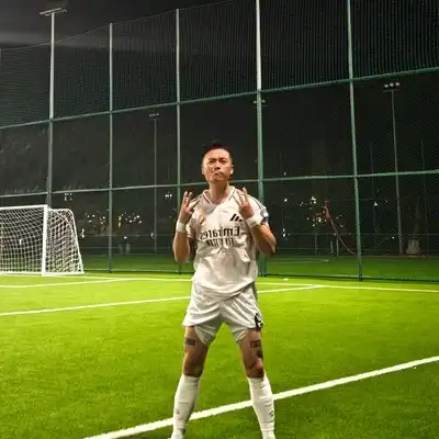 何文亮